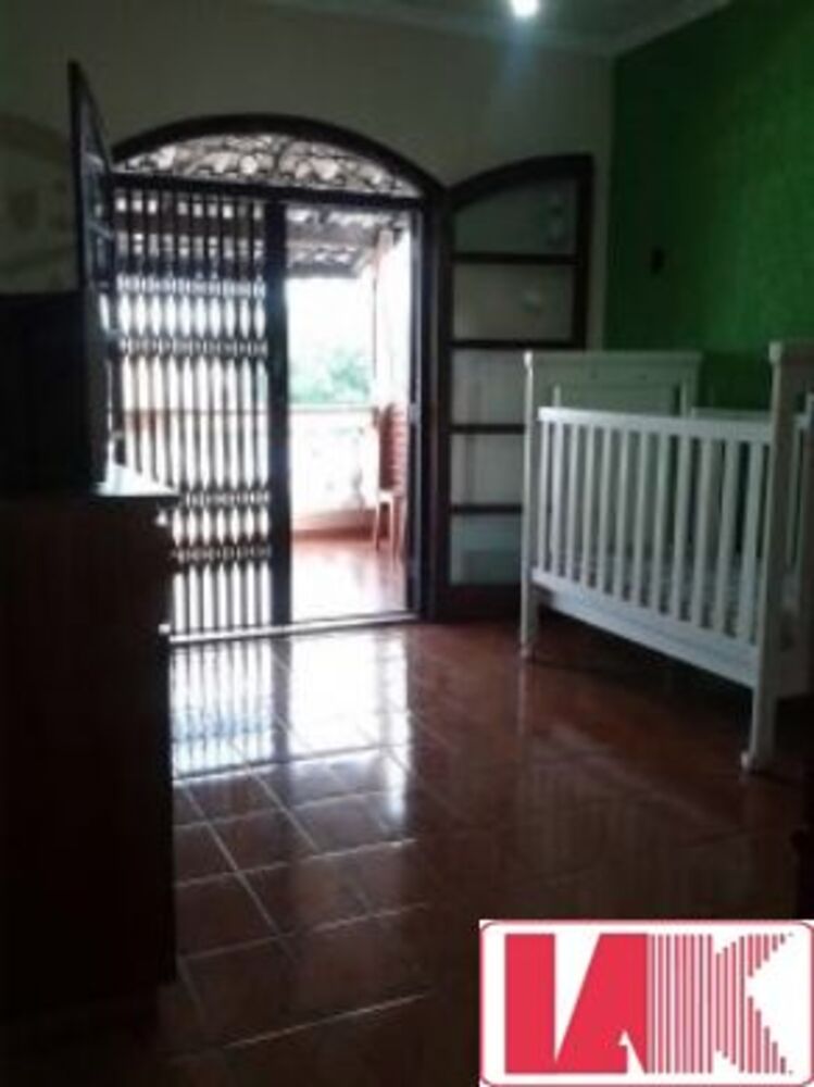 Sobrado, 3 quartos, 180 m² - Foto 1