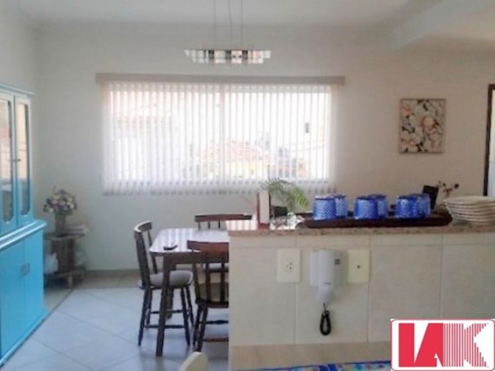 Sobrado, 3 quartos, 198 m² - Foto 2