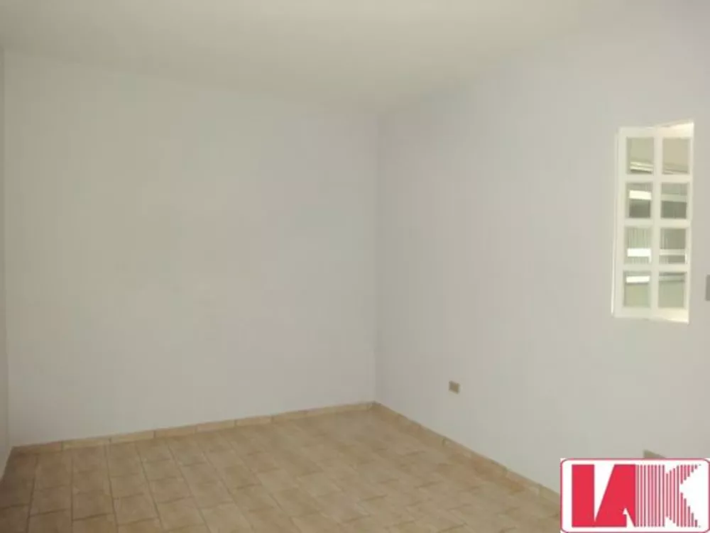 Casa para alugar com 1 quarto, 40m² - Foto 2