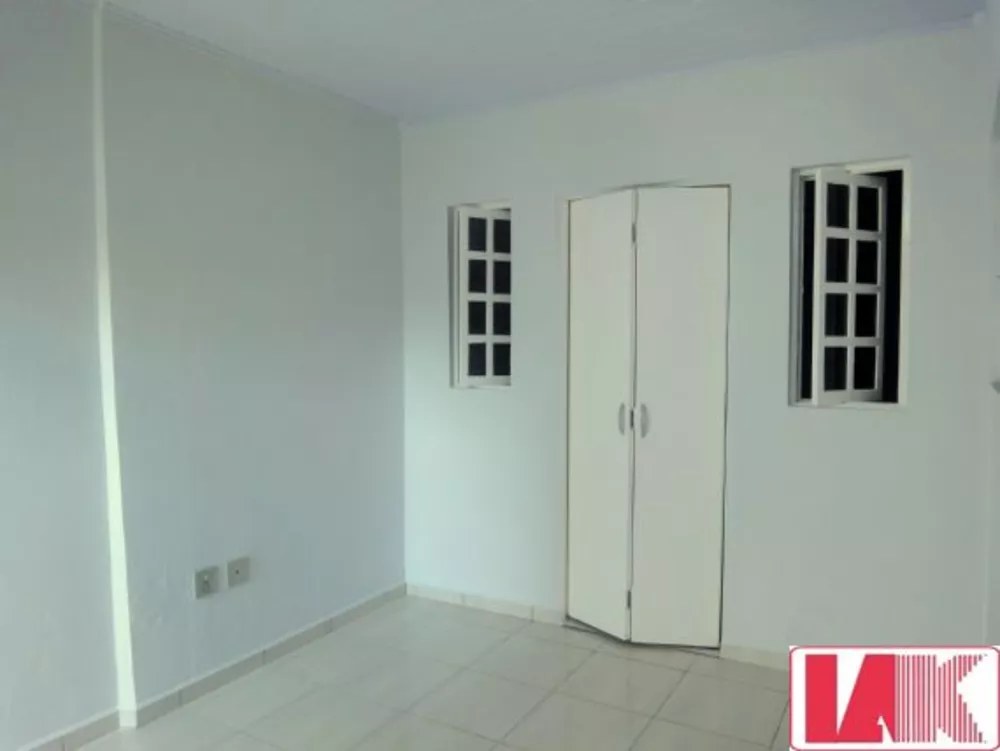 Casa para alugar com 1 quarto, 40m² - Foto 11