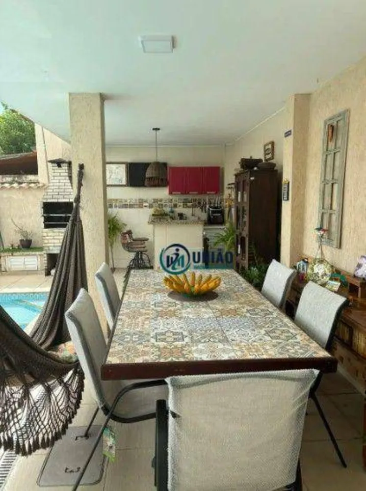 Casa, 4 quartos, 240 m² - Foto 12