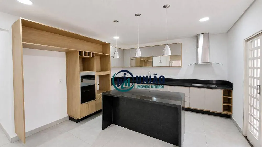 Casa, 3 quartos, 300 m² - Foto 2