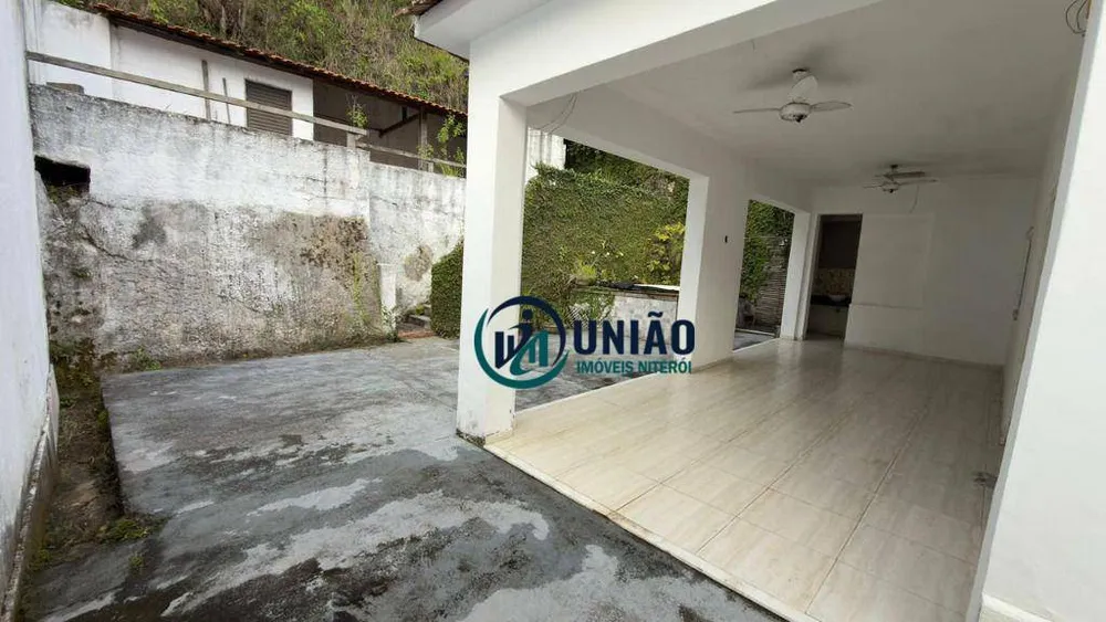 Casa, 3 quartos, 300 m² - Foto 11