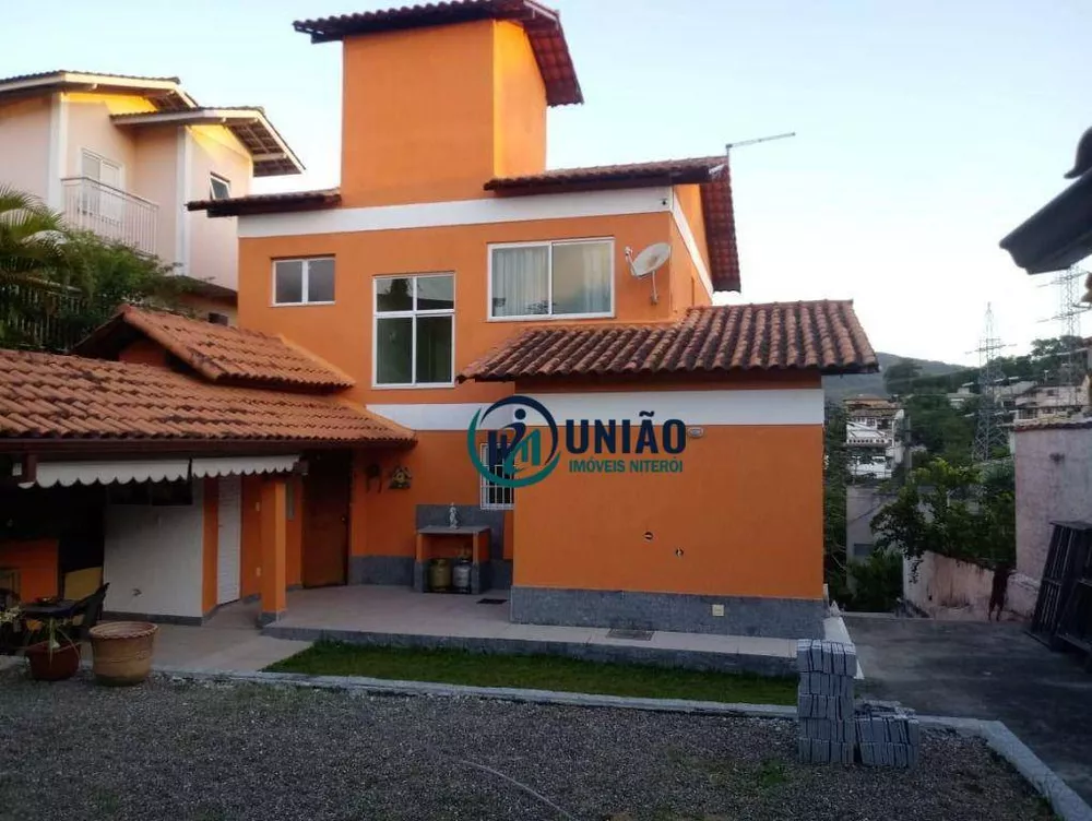 Casa de Condomínio, 4 quartos - Foto 1