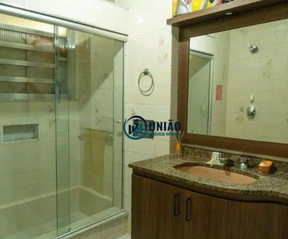 Casa, 4 quartos, 198 m² - Foto 2