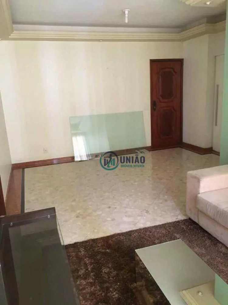 Apartamento à venda com 3 quartos, 109m² - Foto 2