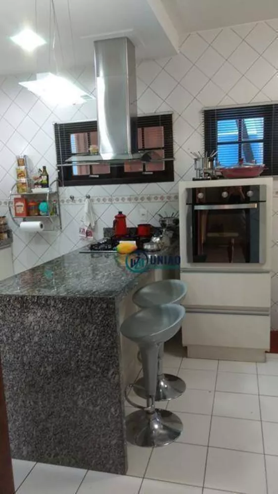 Casa, 4 quartos, 320 m² - Foto 14