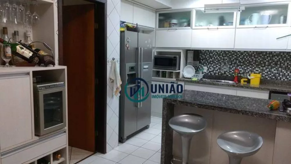 Casa, 4 quartos, 320 m² - Foto 13