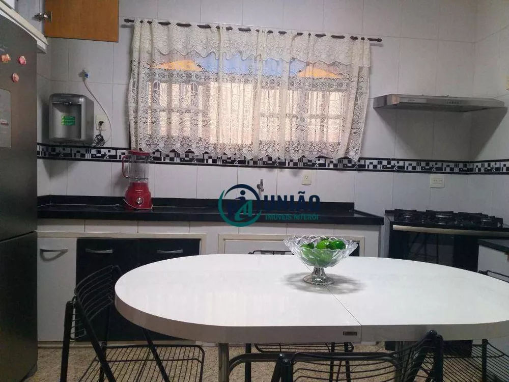 Casa, 2 quartos, 200 m² - Foto 10