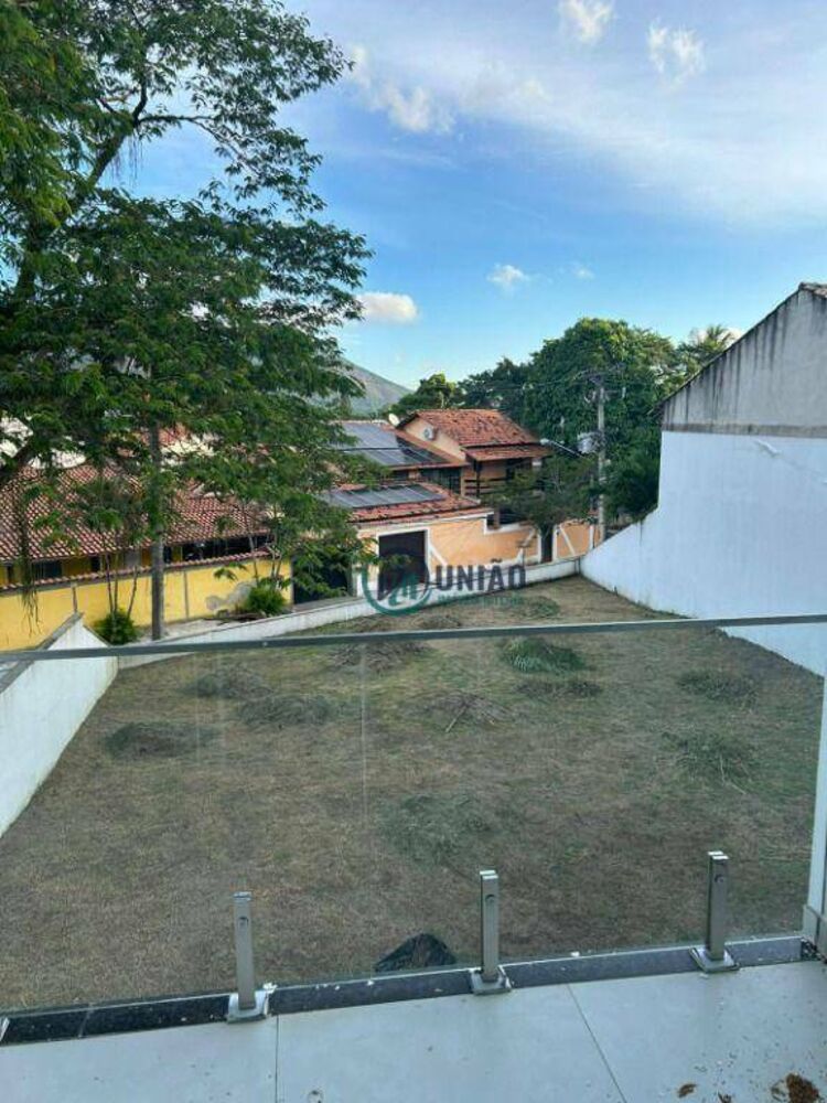 Casa à venda com 3 quartos, 121m² - Foto 10