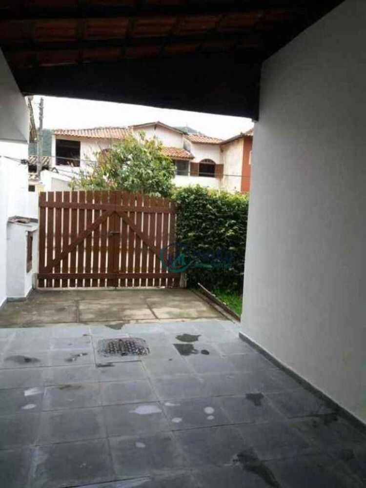 Casa à venda com 3 quartos, 160m² - Foto 2