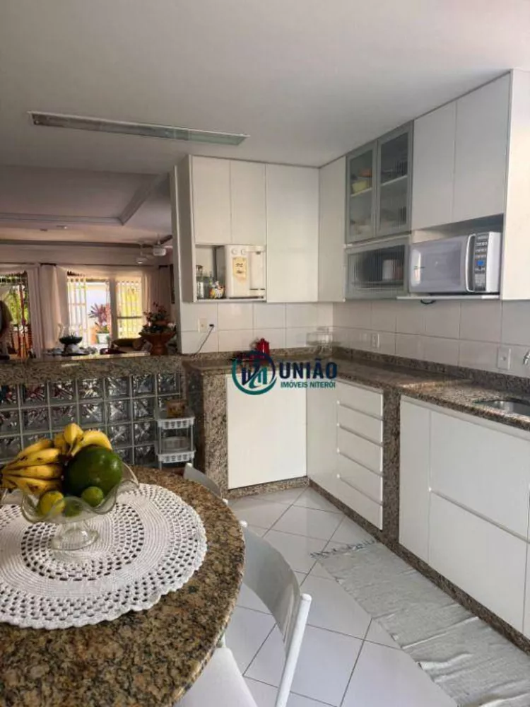 Casa, 3 quartos, 225 m² - Foto 22
