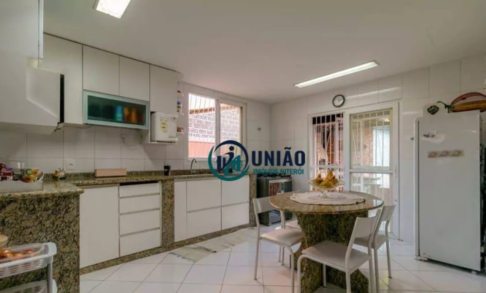 Casa, 3 quartos, 225 m² - Foto 24