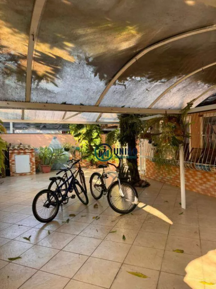 Casa, 3 quartos, 225 m² - Foto 15