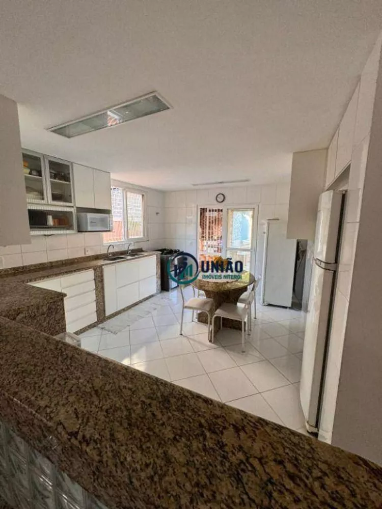 Casa, 3 quartos, 225 m² - Foto 12