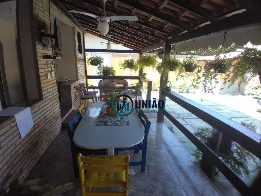 Casa, 4 quartos, 250 m² - Foto 2