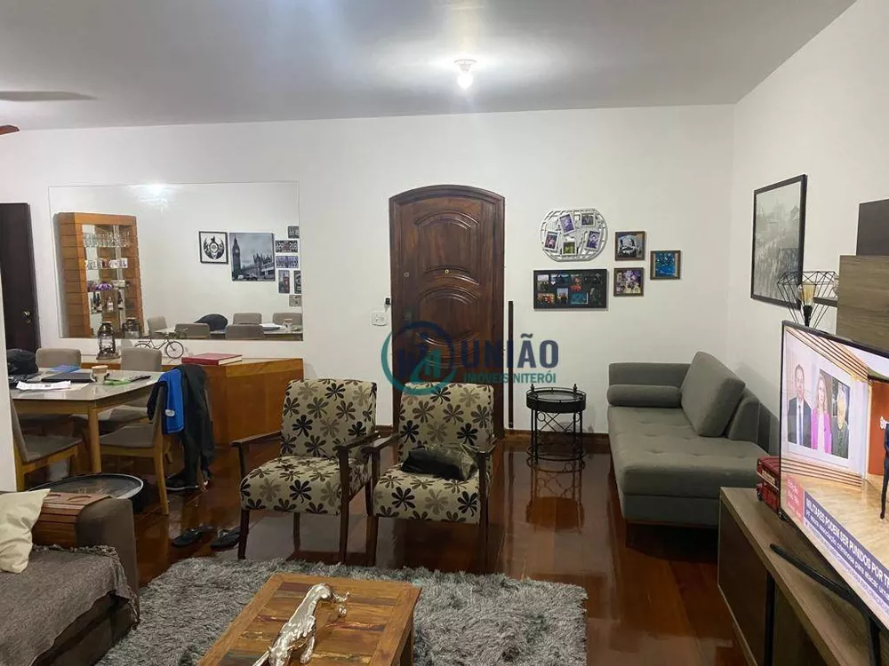 Apartamento à venda com 3 quartos, 120m² - Foto 1