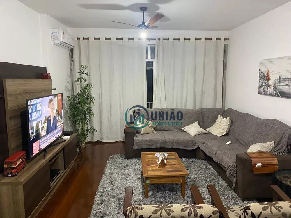 Apartamento à venda com 3 quartos, 120m² - Foto 2