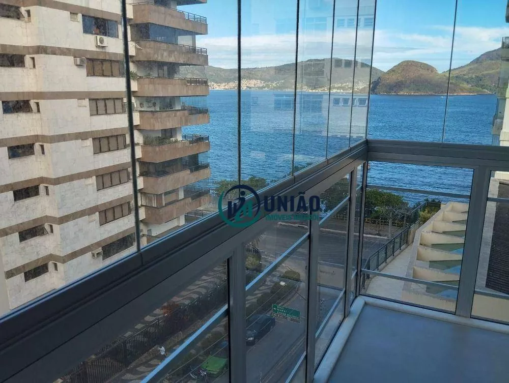 Apartamento, 3 quartos, 145 m² - Foto 2