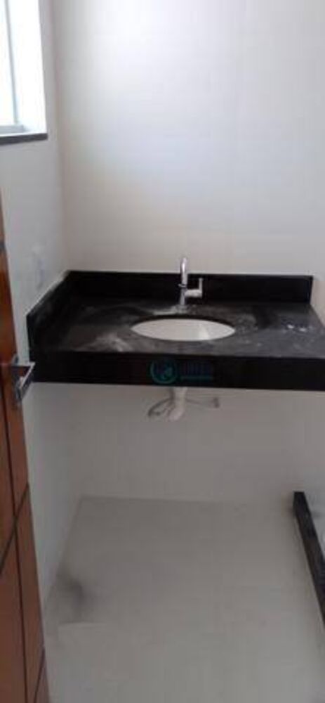 Casa à venda com 4 quartos, 150m² - Foto 8