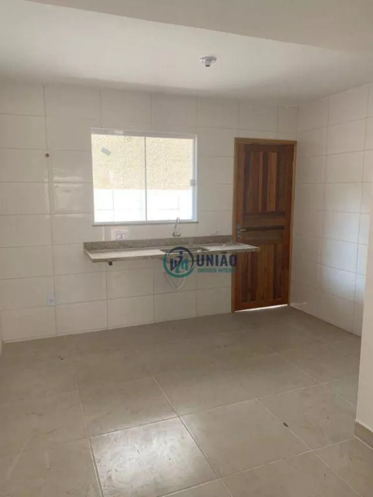 Casa à venda com 2 quartos, 50m² - Foto 1