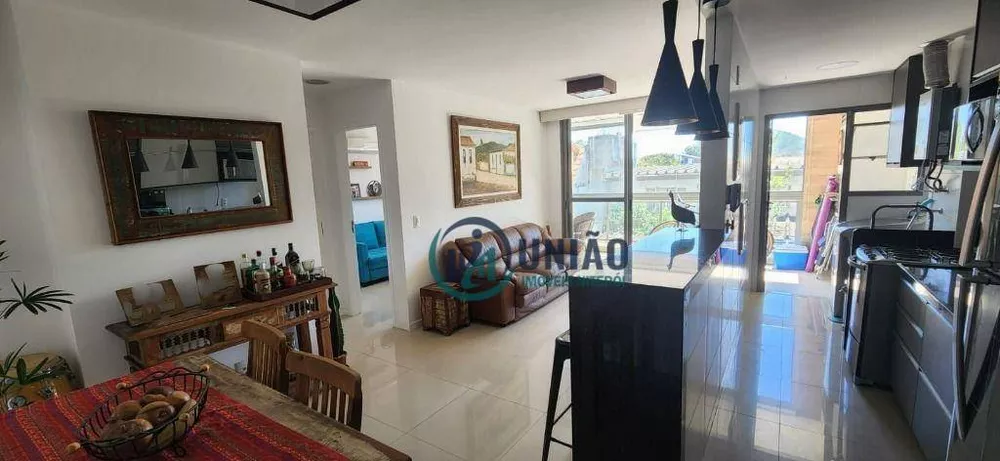 Apartamento à venda com 2 quartos, 72m² - Foto 1