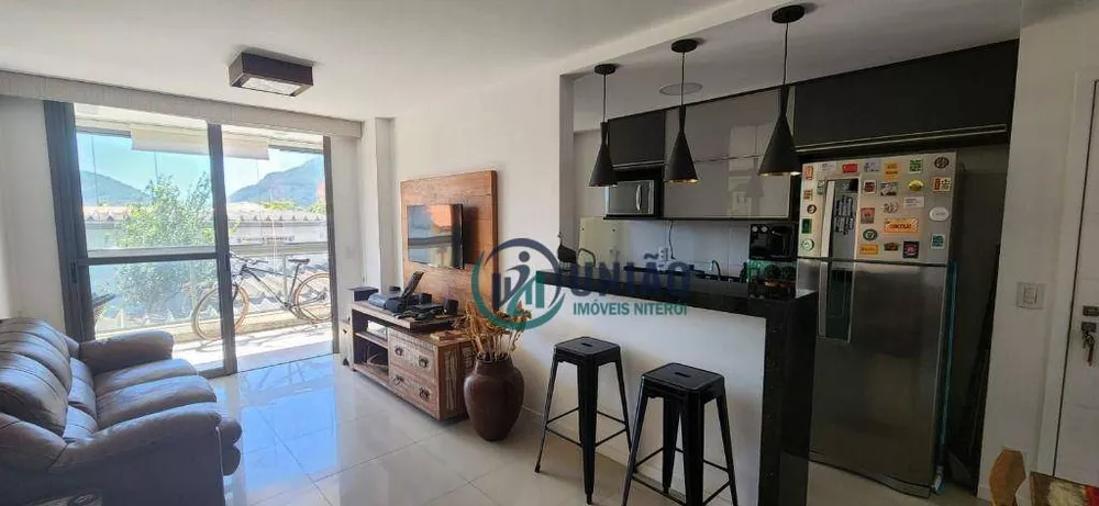 Apartamento à venda com 2 quartos, 72m² - Foto 2