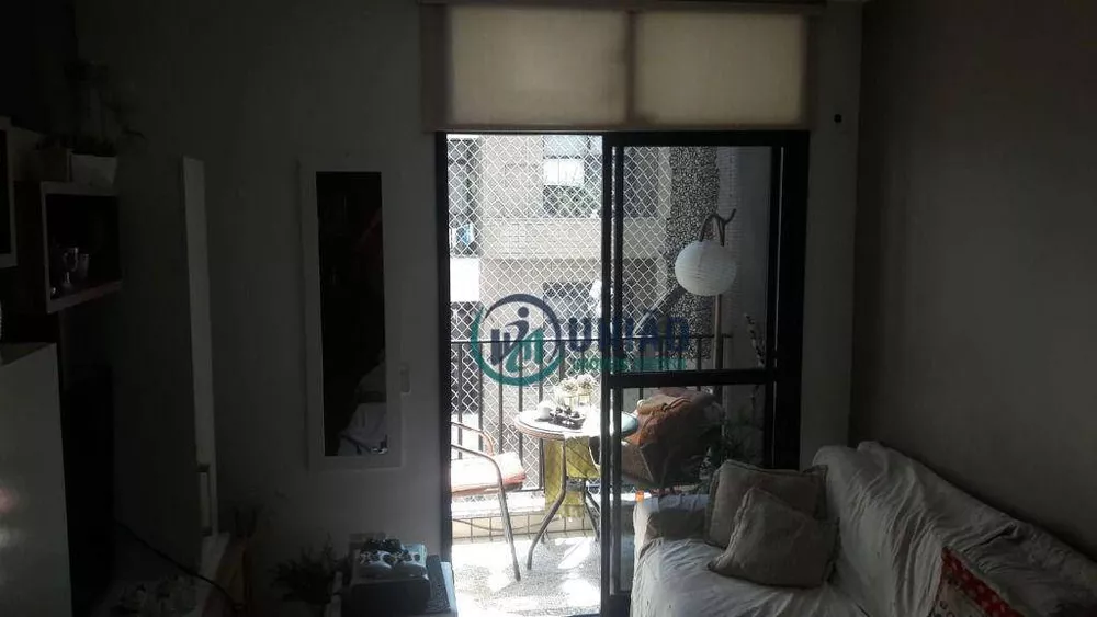 Apartamento à venda com 2 quartos, 65m² - Foto 1