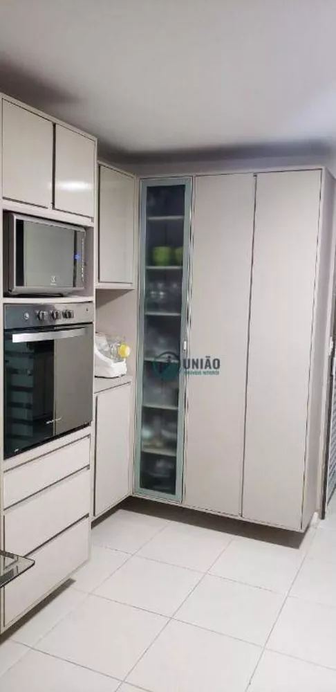 Apartamento à venda com 3 quartos, 97m² - Foto 7