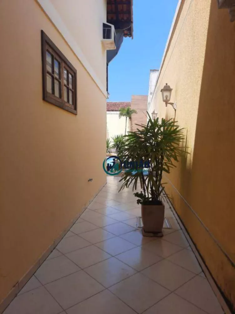 Casa, 5 quartos, 330 m² - Foto 3