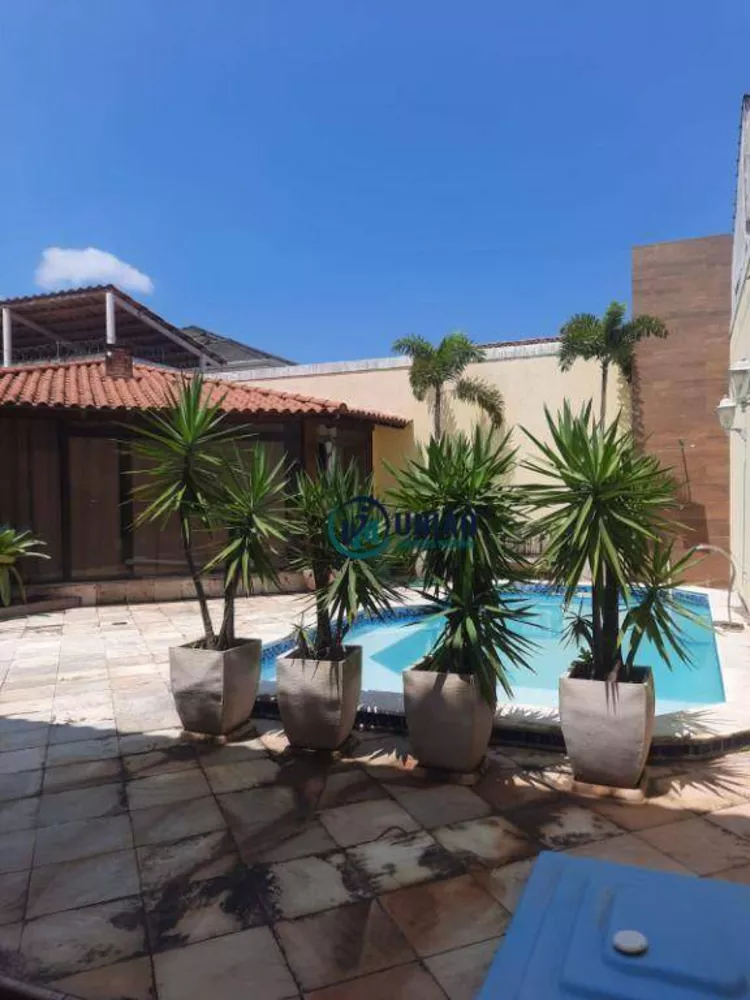 Casa, 5 quartos, 330 m² - Foto 31
