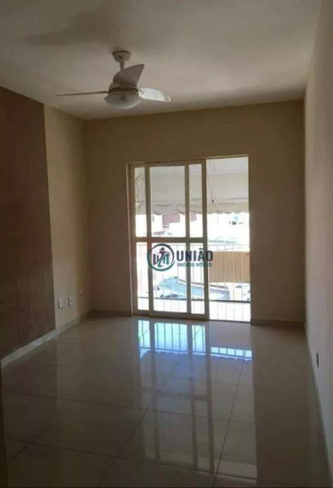 Apartamento à venda com 2 quartos, 60m² - Foto 2