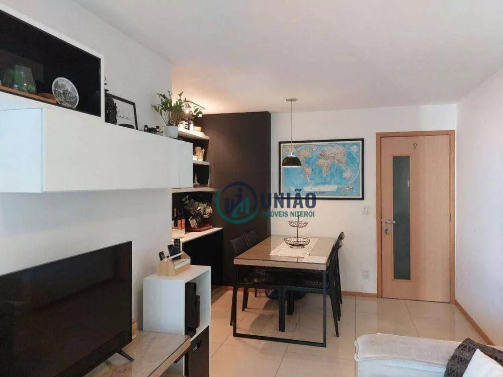 Apartamento à venda com 3 quartos, 96m² - Foto 3