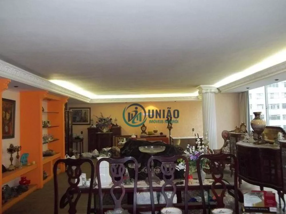 Apartamento à venda com 4 quartos, 303m² - Foto 1