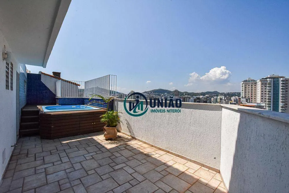 Cobertura, 3 quartos, 180 m² - Foto 1