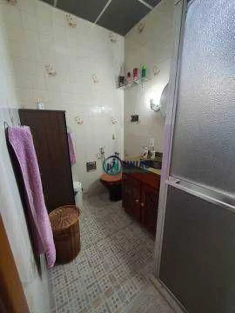 Casa, 6 quartos, 240 m² - Foto 3