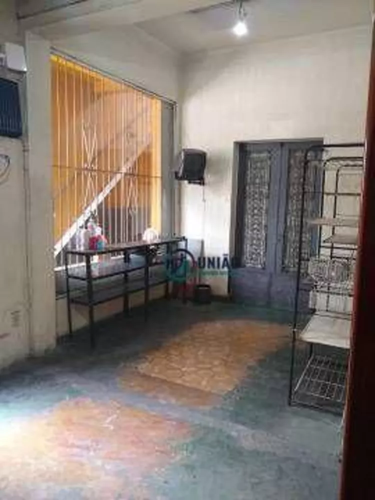 Casa, 6 quartos, 240 m² - Foto 2