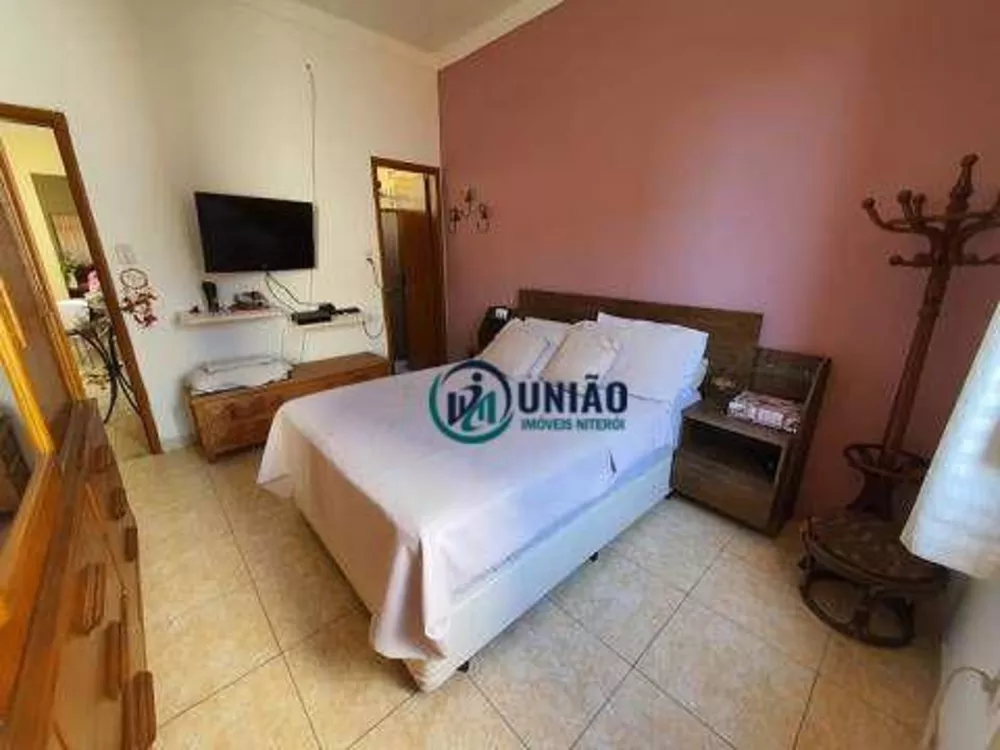 Casa, 6 quartos, 240 m² - Foto 7