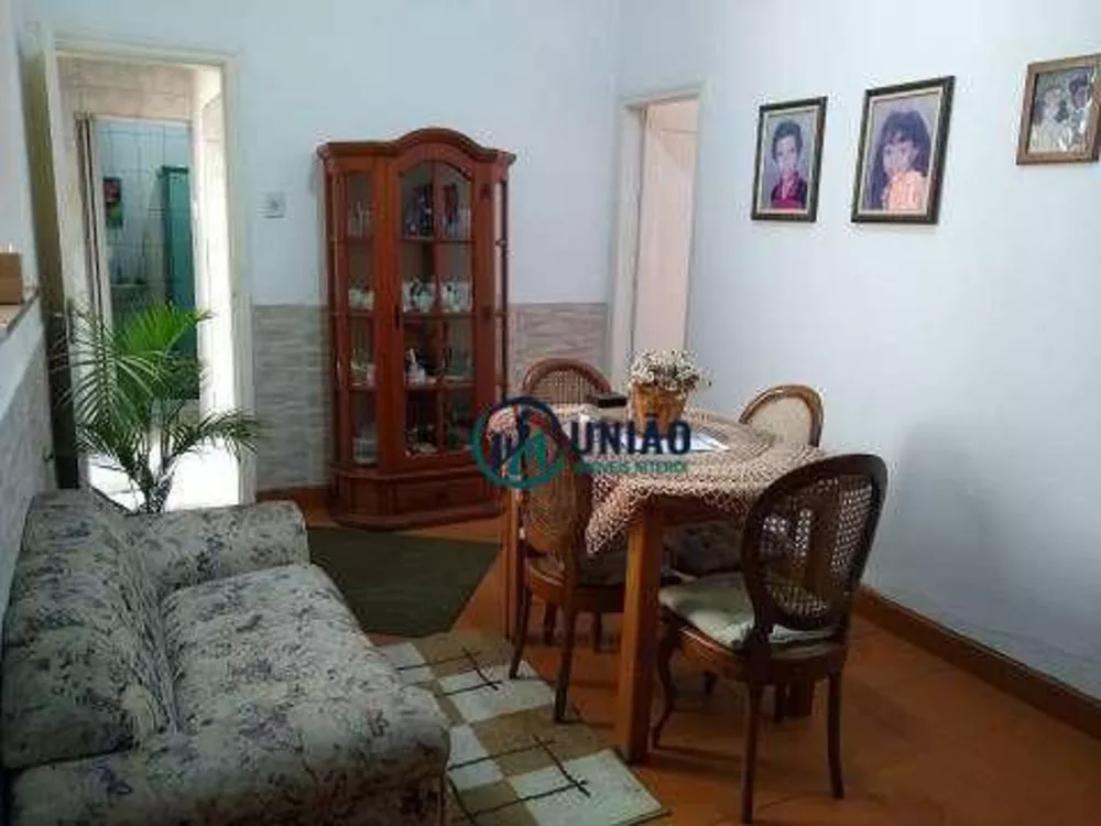 Casa, 6 quartos, 240 m² - Foto 9