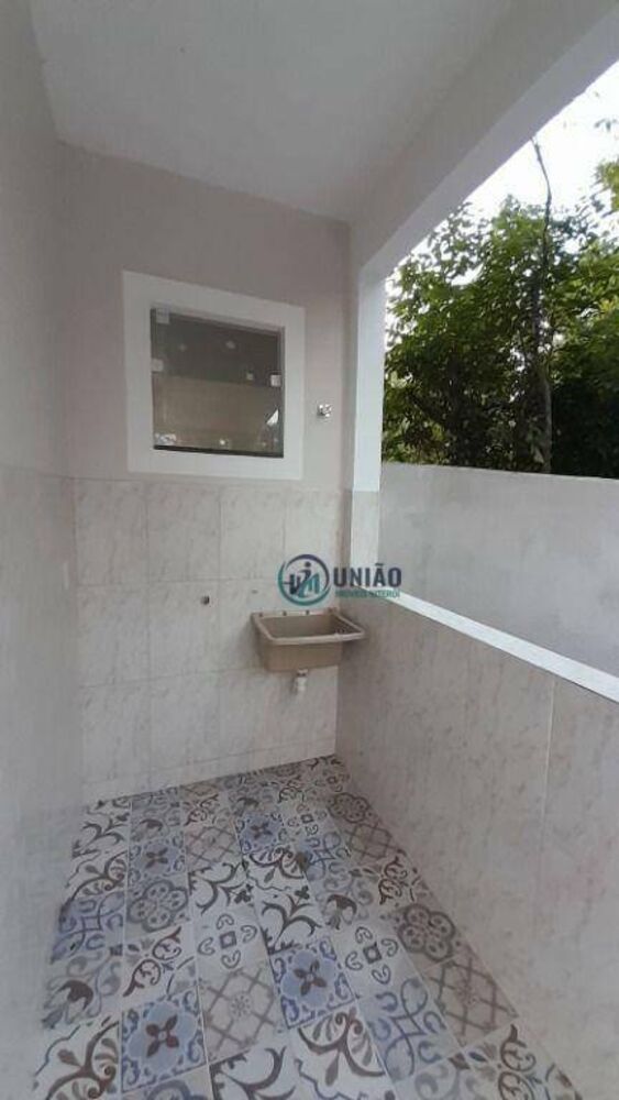 Casa à venda com 2 quartos, 76m² - Foto 4