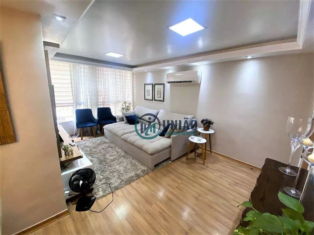 Apartamento à venda com 3 quartos, 100m² - Foto 2