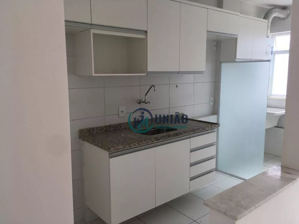 Apartamento à venda com 2 quartos, 57m² - Foto 1