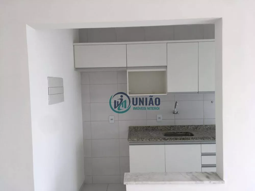 Apartamento à venda com 2 quartos, 57m² - Foto 2