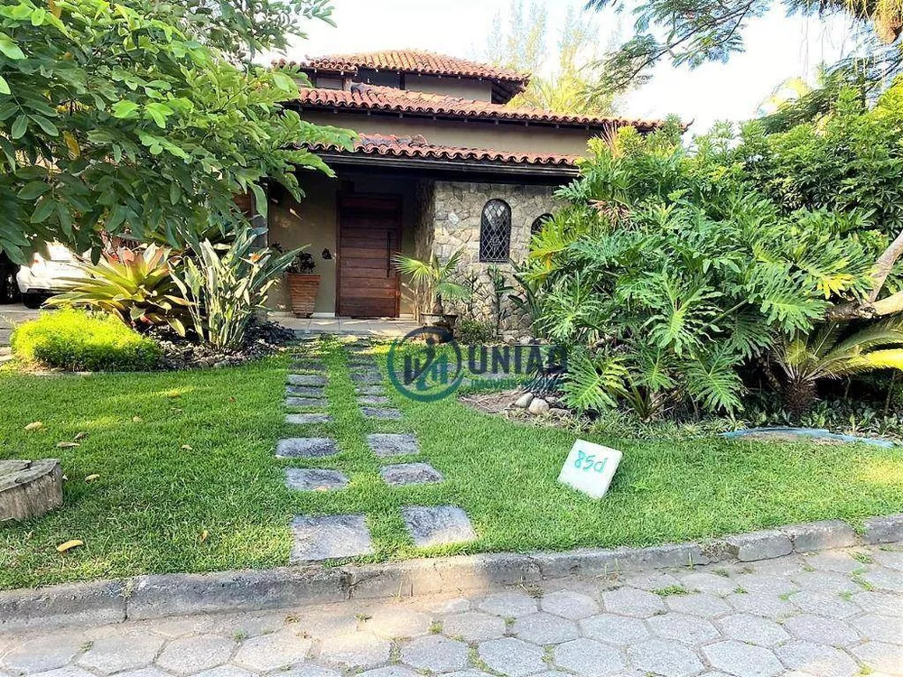 Casa de Condomínio à venda com 5 quartos, 352m² - Foto 1