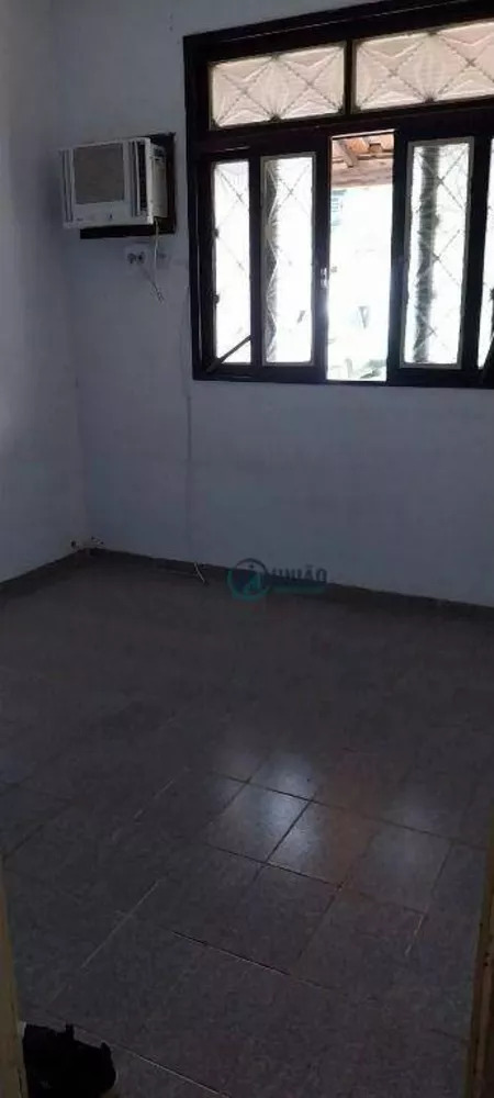 Casa à venda com 3 quartos, 99m² - Foto 7