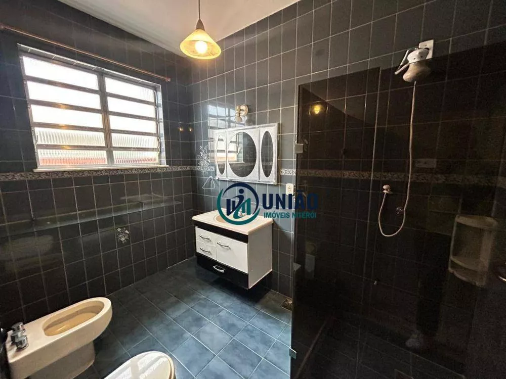 Sobrado, 3 quartos, 210 m² - Foto 1
