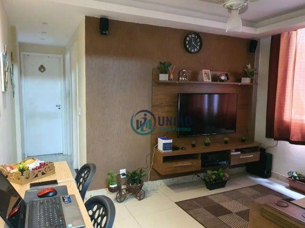 Apartamento à venda com 2 quartos, 50m² - Foto 2