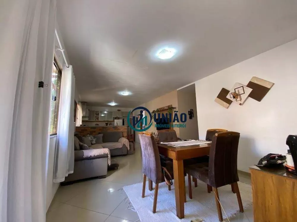 Casa, 4 quartos, 240 m² - Foto 14