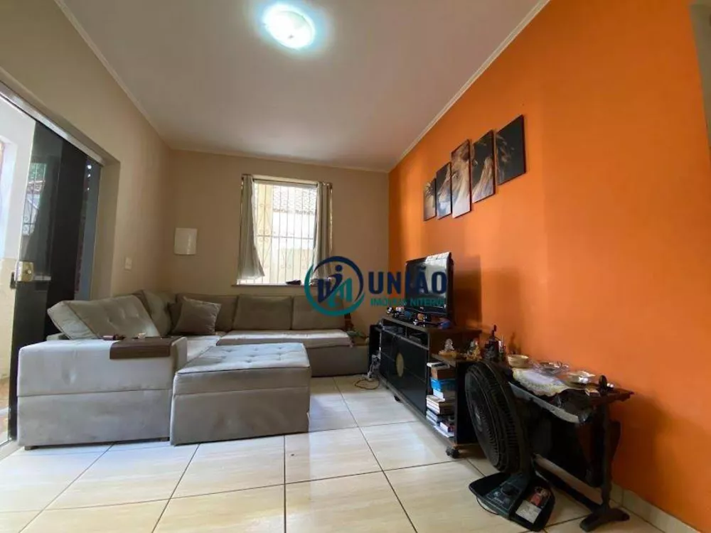 Casa, 4 quartos, 240 m² - Foto 1