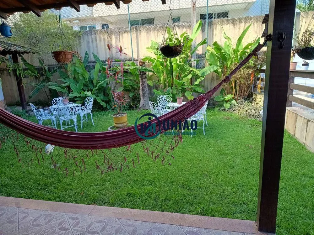 Casa, 4 quartos, 213 m² - Foto 1